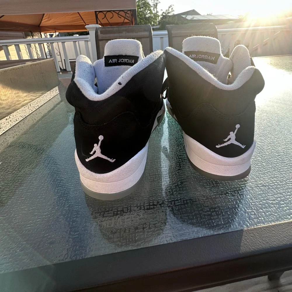 Jordan 5 Oreo size 5.5 GS - Picture 2 of 9